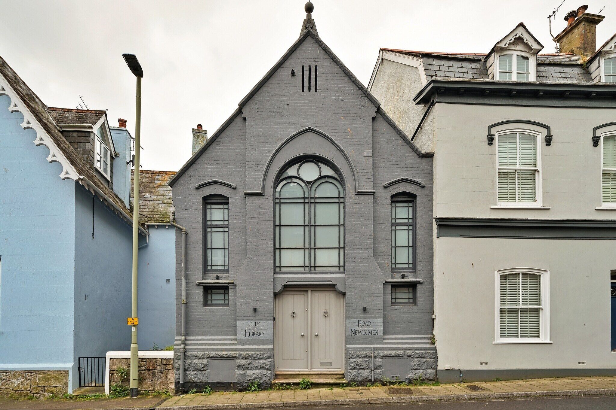 المنشأة من الخارج