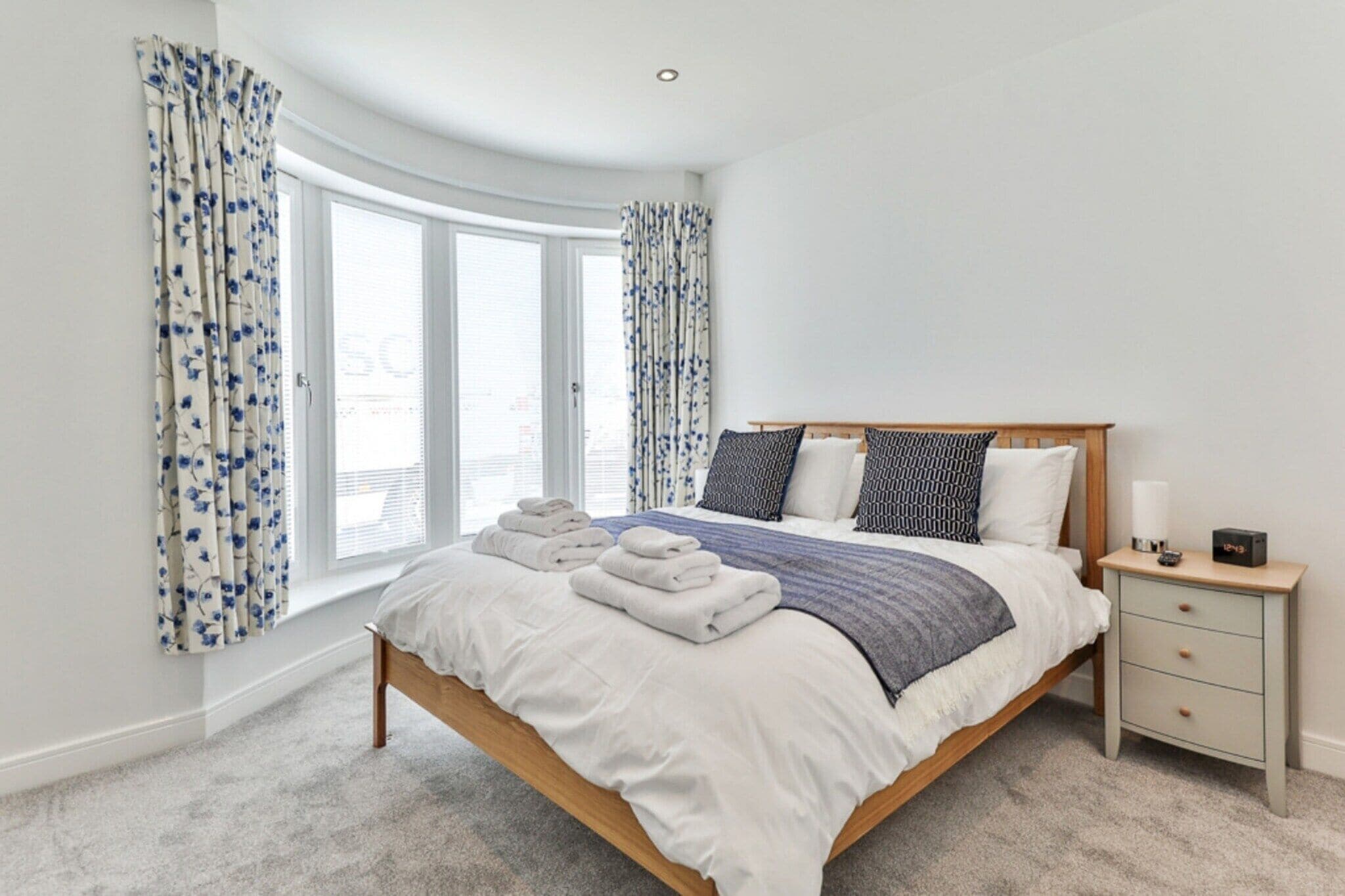 2 bedrooms, iron/ironing board, free WiFi