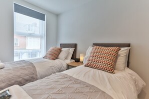 2 bedrooms, iron/ironing board, free WiFi