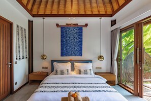 Comfort-Villa, eigener Pool, zum Garten hin