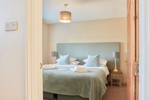 7 bedrooms, free WiFi