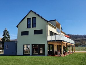 House | Exterior - Holiday Apartment in Vogtsburg-bischoffingen With 1 Bedroom (Vogtsburg)