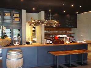 House | Bar (on property) - Holiday Apartment in Vogtsburg-bischoffingen With 1 Bedroom (Vogtsburg)