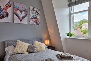 2 bedrooms, iron/ironing board