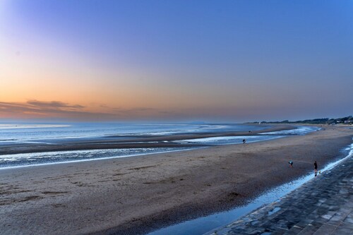 Bungalow in Burnham-on-Sea near Sandy Beaches
