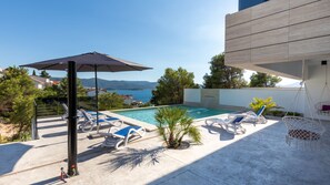 Pool - Villa Mara in Komarna by Villas Guide (Klek)