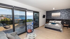 4 chambres, fer et planche à repasser, Wi-Fi gratuit, draps fournis