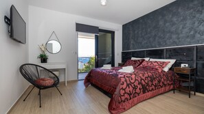 4 chambres, fer et planche à repasser, Wi-Fi gratuit, draps fournis