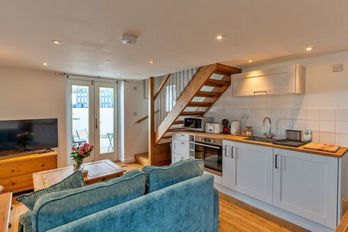 Cottage in Porthleven near Beach & Harbour