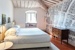 12 bedrooms, travel crib, free WiFi, wheelchair access - Il Casolese Vignamaggio, Private Pool, Nature, Greve In Chianti (Greve In Chianti)