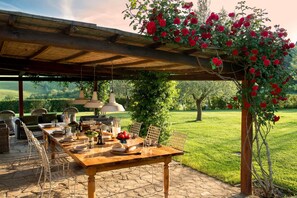 Outdoor dining