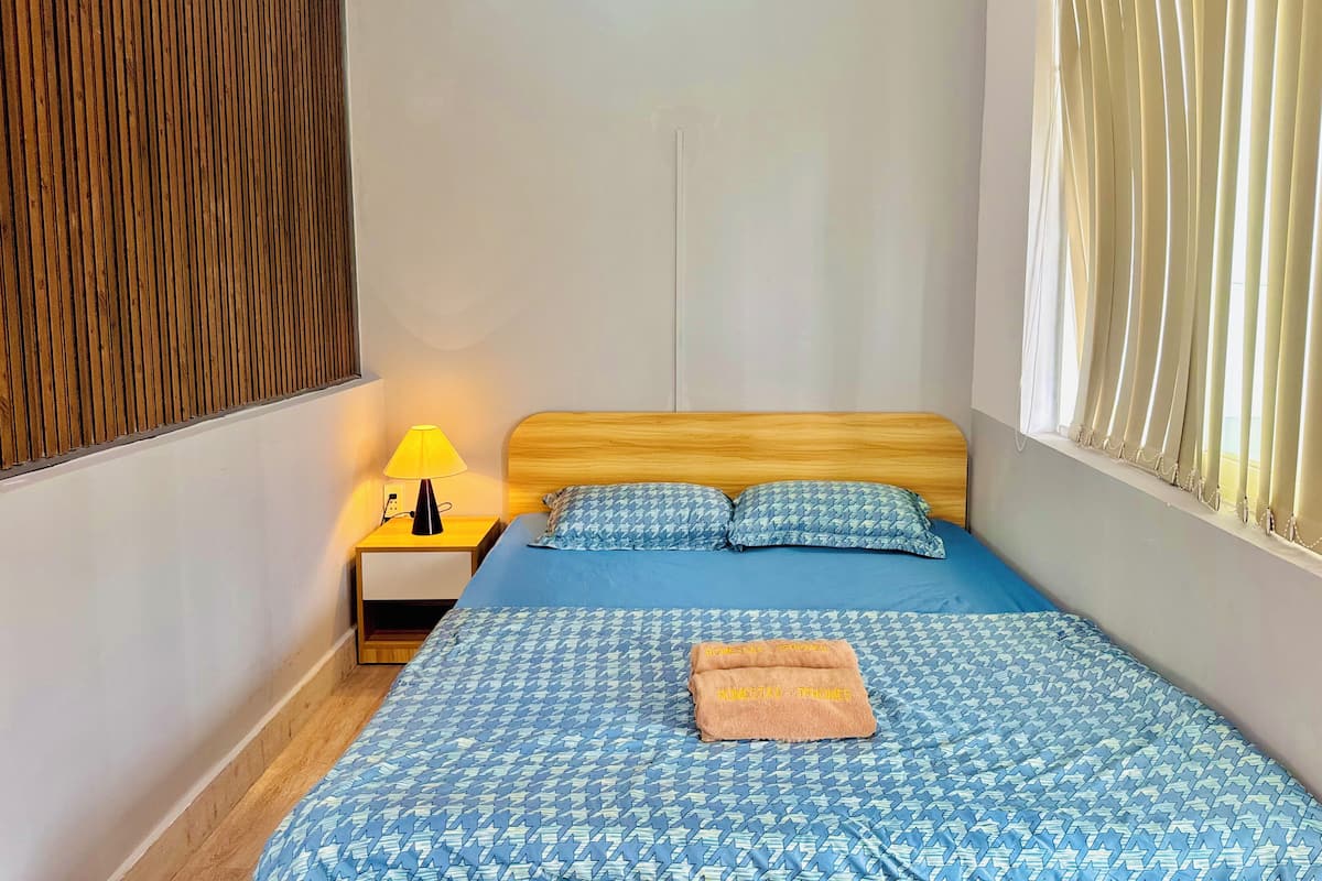 Quadrupla familiare, vista città | 1 camera, ferro/asse da stiro, Wi-Fi gratuito