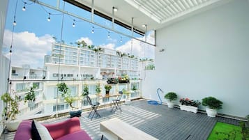 Standard Apartment, 1 Bedroom, Kitchenette, City View | Balcony