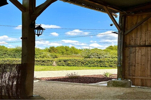 Bed & Breakfast ''SOUS L'OMBRE DES MIMOSAS'' (UNDER THE SHADOW OF THE MIMOSAS)