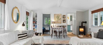 Cozy holiday home near the beach and nature