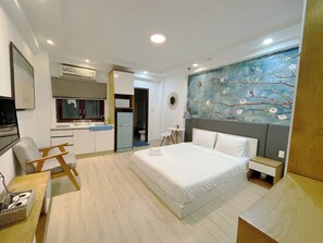 Basic Studio | Desk, soundproofing, free WiFi, bed sheets - Cherysh Serviced Apartment (Ho Chi Minh City)