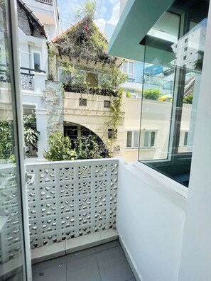 Terrace/patio - Cherysh Serviced Apartment (Ho Chi Minh City)