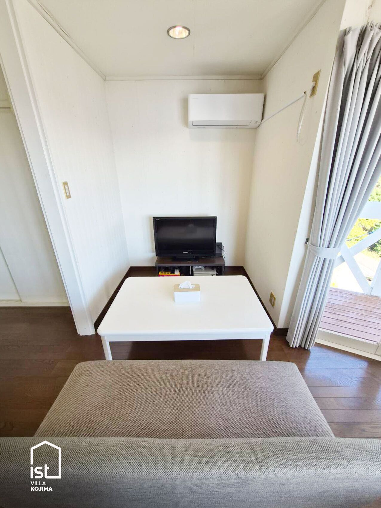 TV, DVD player, books, music library