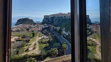Standard Double Room, Beach View | In-room safe, desk, free WiFi