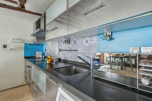 Espresso maker, coffee/tea maker, electric kettle, toaster - Stylish 1BR - Walkable to Opera & Louvre (Paris)