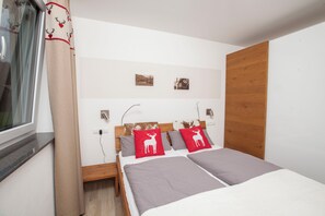 2 bedrooms, in-room safe, free WiFi, bed sheets