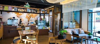 Moon in 9 haus Cafe & Villas