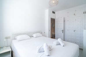 1 bedroom, iron/ironing board, free WiFi, bed sheets - Verano Azul Seasun 90B by Casasol (Nerja)