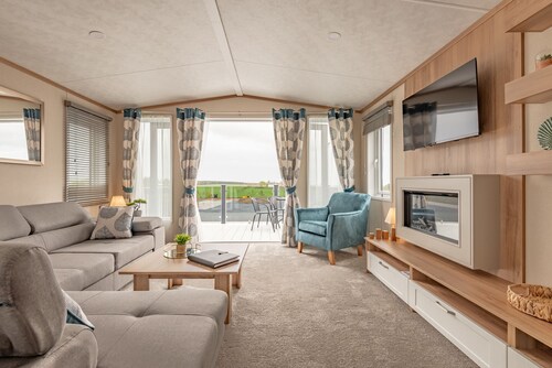 Lodge No 128 | Stewart's Resort Cameron