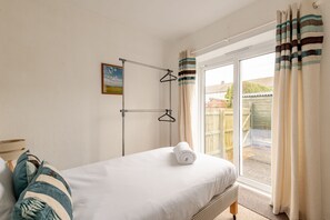 3 chambres, fer et planche à repasser, Wi-Fi gratuit, draps fournis