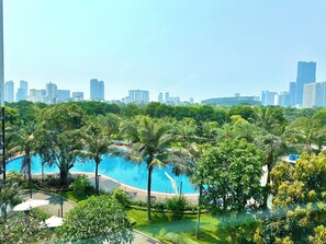 Piscine couverte, piscine extérieure