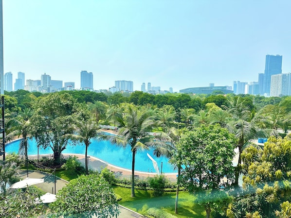 Innenpool, Außenpool