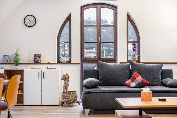 TV - Studio 'Fernblick' with Mountain View and Wi-Fi (Pottenstein)