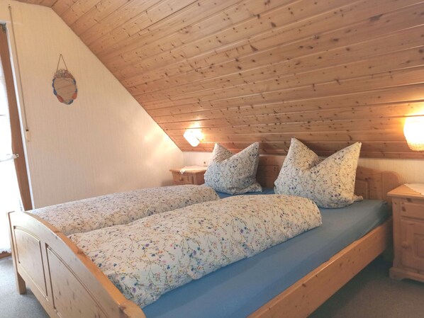 2 makuuhuonetta, ilmainen Wi-Fi, vuodevaatteet