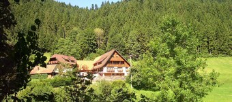 Appartement 'Waldblick, 50 Qm' avec jardin partagé, balcon et Wi-Fi