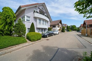 Exterior - Holiday Apartment '3' with Wi-Fi (Endingen)
