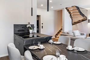 Dining - ELBE.6 - Stylish flat directly on the Elbe (Wittenberge)