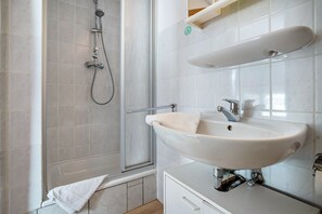 Een douche, een haardroger