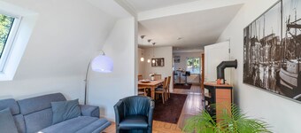 Apartment 'Sonnenhaus' with Lake View, Shared Garden and Wi-Fi