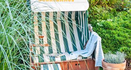 Apartment 'Sonnenhaus' with Lake View, Shared Garden and Wi-Fi