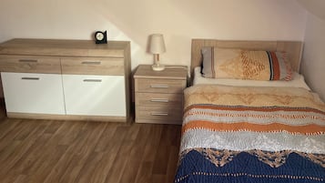 2 bedrooms, free WiFi, bed sheets