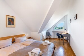 1 bedroom, iron/ironing board, free WiFi