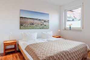 2 habitaciones, cuna de viaje, wifi gratis y ropa de cama 