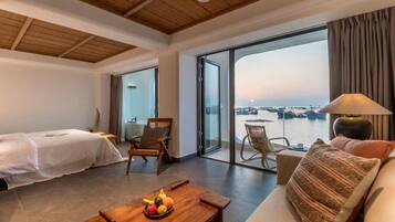 Comfort tweepersoonskamer, uitzicht op zee | Luxe beddengoed, donzen dekbedden, een gratis minibar