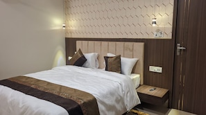 Standard Room | Iron/ironing board, free WiFi