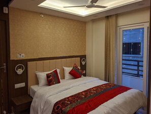 Deluxe-rum - utsikt mot staden | Strykjärn/strykbräda och gratis wi-fi