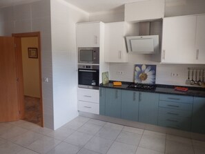 Vil·la, 5 dormitoris, piscina privada, vistes al jardí | Interior