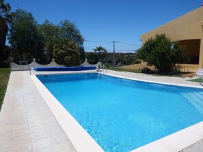 Villa, 5 habitaciones, alberca privada, vista al jardín | Alberca | Alberca al aire libre 