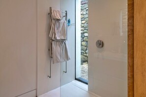 Dusche, Haartrockner