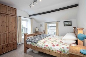 4 bedrooms, free WiFi