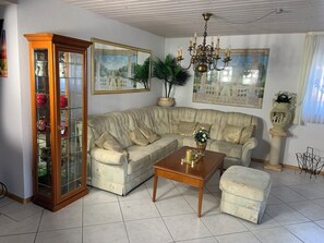 Living area - Apartment Sulzbachtal, near Europapark/Rulantica, Black Forest, Feldberg (Lahr/Schwarzwald)